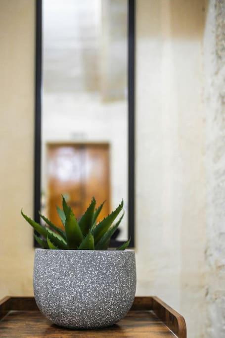 Chic, Stylish & Spacious Flat In Central Valletta Exterior foto