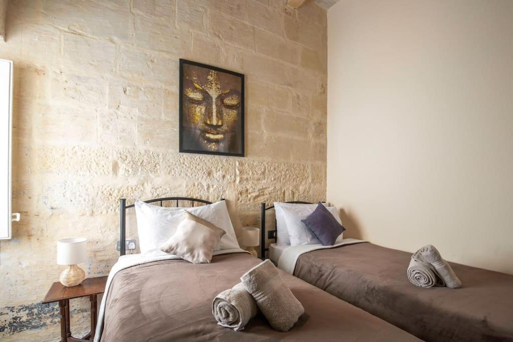 Chic, Stylish & Spacious Flat In Central Valletta Exterior foto