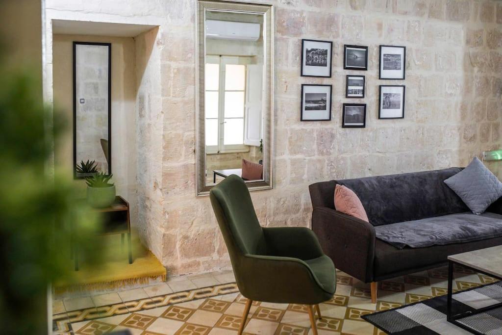 Chic, Stylish & Spacious Flat In Central Valletta Exterior foto