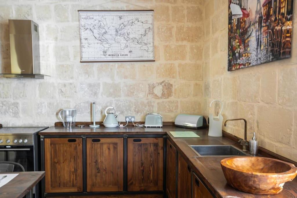 Chic, Stylish & Spacious Flat In Central Valletta Exterior foto